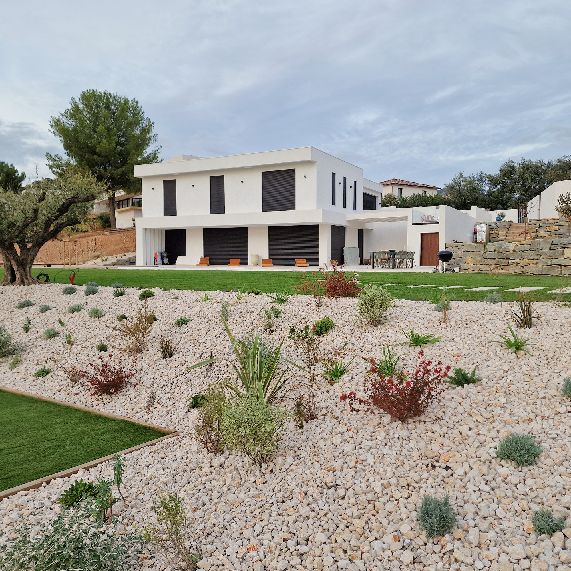 Pourquoi et comment pailler son jardin ?