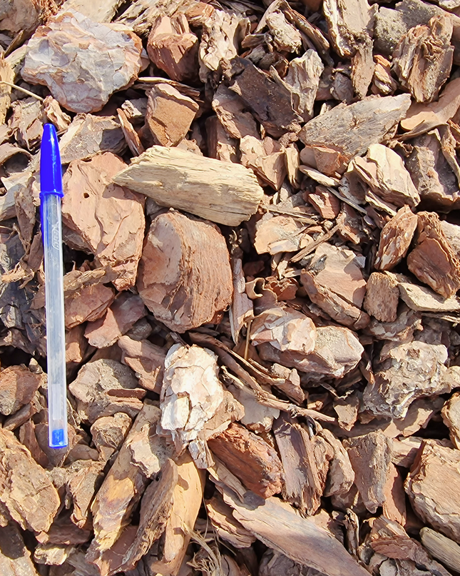 Écorce de pin 10/40 mm – Paillage naturel pour jardin